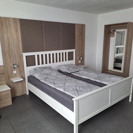 Modern Hoteliving Giessen Bagian luar foto